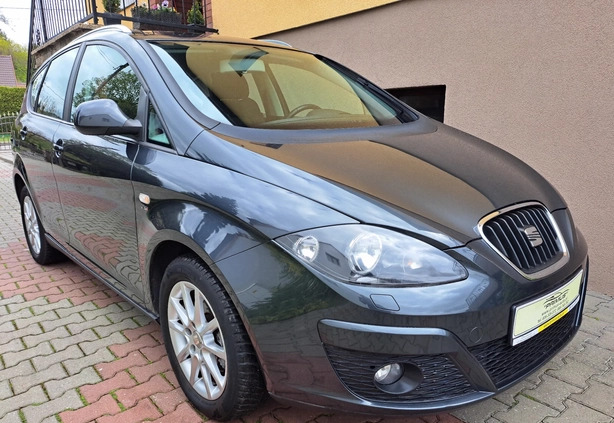 Seat Altea XL cena 23500 przebieg: 174000, rok produkcji 2011 z Chodzież małe 211